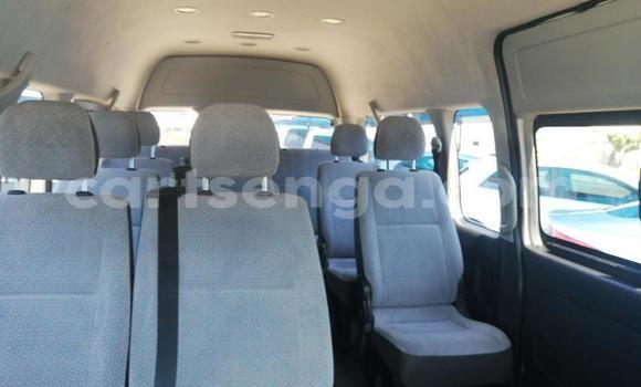 Nunua Ilio tumika Toyota Hiace White Gari ndani ya Ezulwini nchini Hhohho Nunua Ilio tumika Toyota Hiace White Gari ndani ya Ezulwini nchini Hhohho