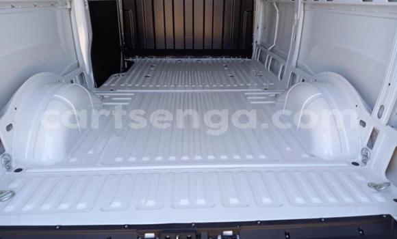 Acheter Occasion Voiture IVECO Massif Blanc à Ezulwini, Hhohho Acheter Occasion Voiture IVECO Massif Blanc à Ezulwini, Hhohho