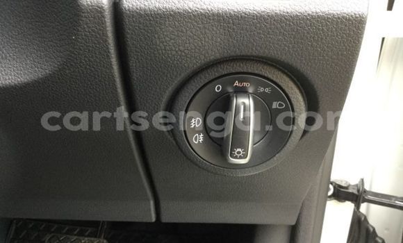 Nunua Ilio tumika Volkswagen Amarok White Gari ndani ya Mbabane nchini Manzini Nunua Ilio tumika Volkswagen Amarok White Gari ndani ya Mbabane nchini Manzini