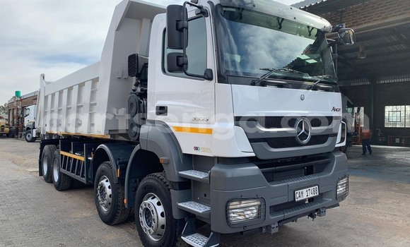 Medium with watermark mercedes benz tipper manzini mbabane 24557