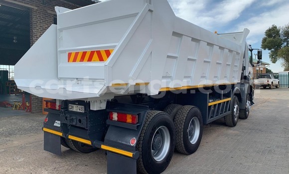 Buy Used Mercedes‒Benz Tipper White Truck in Mbabane in Manzini Buy Used Mercedes‒Benz Tipper White Truck in Mbabane in Manzini