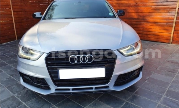 Nunua Ilio tumika Audi A4 Silver Gari ndani ya Big Bend nchini Wilaya ya Lubombo