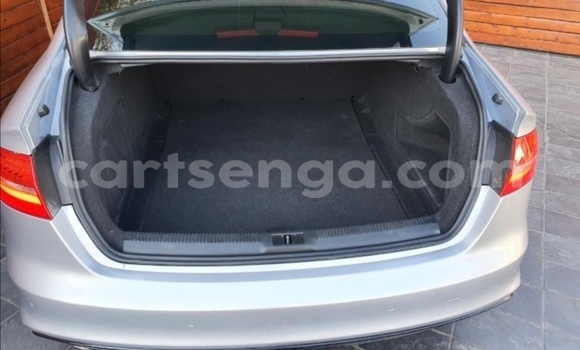 Nunua Ilio tumika Audi A4 Silver Gari ndani ya Big Bend nchini Wilaya ya Lubombo Nunua Ilio tumika Audi A4 Silver Gari ndani ya Big Bend nchini Wilaya ya Lubombo