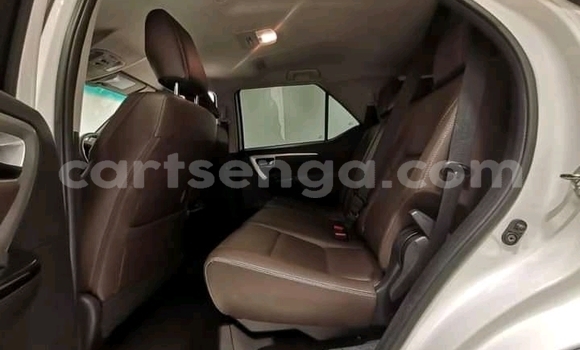 Buy Used Toyota Fortuner White Car in Mbabane in Manzini Buy Used Toyota Fortuner White Car in Mbabane in Manzini