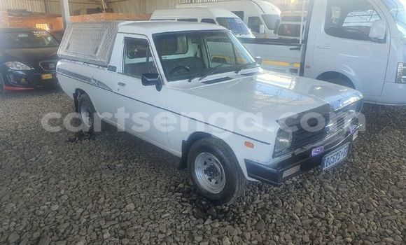 Nunua Ilio tumika Nissan UNKNOWN White Gari ndani ya Mbabane nchini Manzini