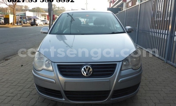 Nunua Ilio tumika Volkswagen Polo Silver Gari ndani ya Mbabane nchini Manzini Nunua Ilio tumika Volkswagen Polo Silver Gari ndani ya Mbabane nchini Manzini