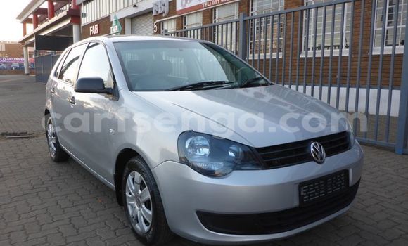 Nunua Ilio tumika Volkswagen Polo Silver Gari ndani ya Mbabane nchini Manzini Nunua Ilio tumika Volkswagen Polo Silver Gari ndani ya Mbabane nchini Manzini