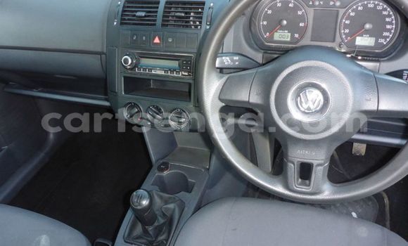 Nunua Ilio tumika Volkswagen Polo Silver Gari ndani ya Mbabane nchini Manzini Nunua Ilio tumika Volkswagen Polo Silver Gari ndani ya Mbabane nchini Manzini