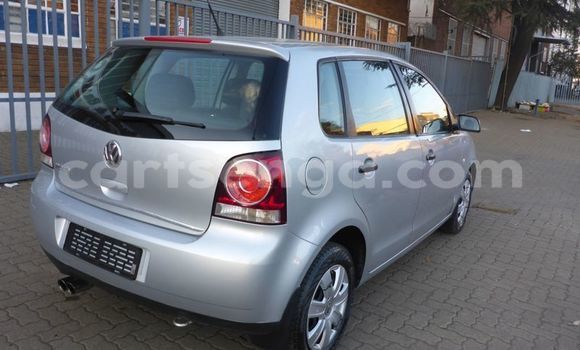 Nunua Ilio tumika Volkswagen Polo Silver Gari ndani ya Mbabane nchini Manzini Nunua Ilio tumika Volkswagen Polo Silver Gari ndani ya Mbabane nchini Manzini