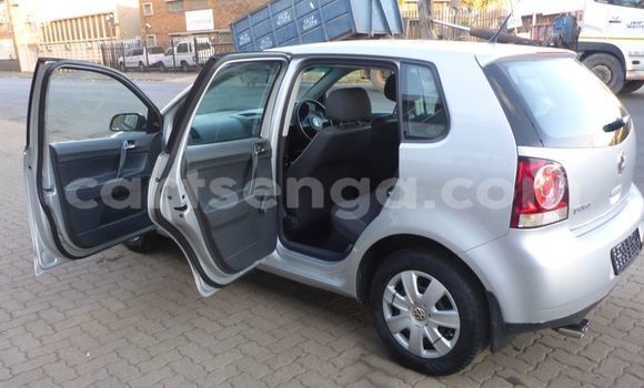 Nunua Ilio tumika Volkswagen Polo Silver Gari ndani ya Mbabane nchini Manzini Nunua Ilio tumika Volkswagen Polo Silver Gari ndani ya Mbabane nchini Manzini