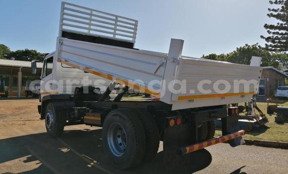 Acheter Occasion Utilitaire Mercedes‒Benz Tipper Autre à Big Bend, Lubombo Acheter Occasion Utilitaire Mercedes‒Benz Tipper Autre à Big Bend, Lubombo