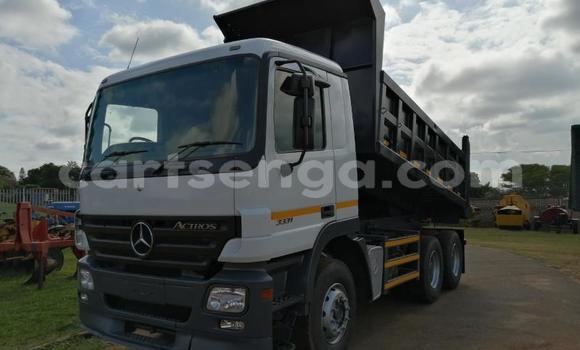 Acheter Occasion Utilitaire Mercedes‒Benz Tipper Autre à Big Bend, Lubombo District Acheter Occasion Utilitaire Mercedes‒Benz Tipper Autre à Big Bend, Lubombo District
