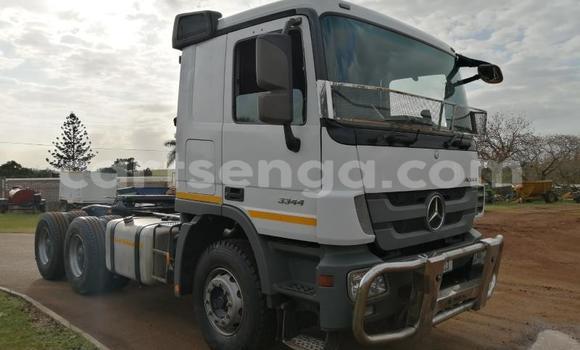 Medium with watermark mercedes benz truck lubombo district big bend 24594