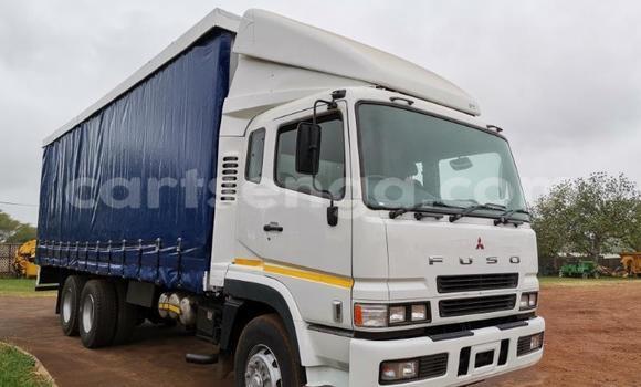 Nunua Ilio tumika Mitsubishi Van White Lori ndani ya Big Bend nchini Wilaya ya Lubombo Nunua Ilio tumika Mitsubishi Van White Lori ndani ya Big Bend nchini Wilaya ya Lubombo