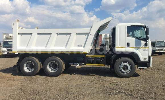 Acheter Occasion Utilitaire Isuzu FTR 850 Blanc à Big Bend, Lubombo District Acheter Occasion Utilitaire Isuzu FTR 850 Blanc à Big Bend, Lubombo District