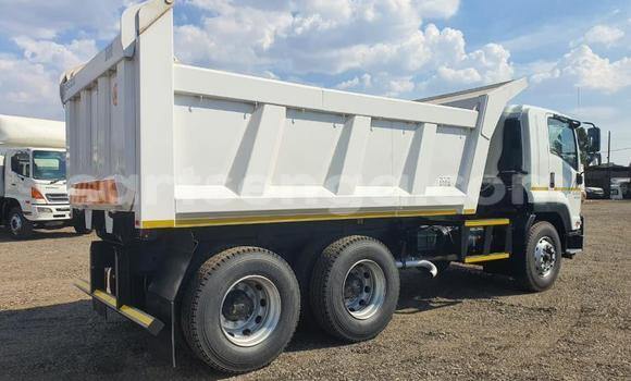 Acheter Occasion Utilitaire Isuzu FTR 850 Blanc à Big Bend, Lubombo District Acheter Occasion Utilitaire Isuzu FTR 850 Blanc à Big Bend, Lubombo District