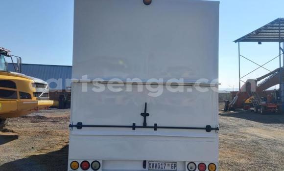 Acheter Occasion Utilitaire Toyota Dyna Blanc à Big Bend, Lubombo District Acheter Occasion Utilitaire Toyota Dyna Blanc à Big Bend, Lubombo District