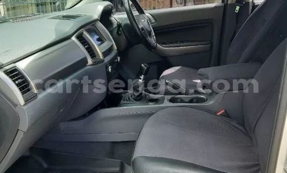 Buy Used Ford Everest Silver Car in Mbabane in Manzini Buy Used Ford Everest Silver Car in Mbabane in Manzini