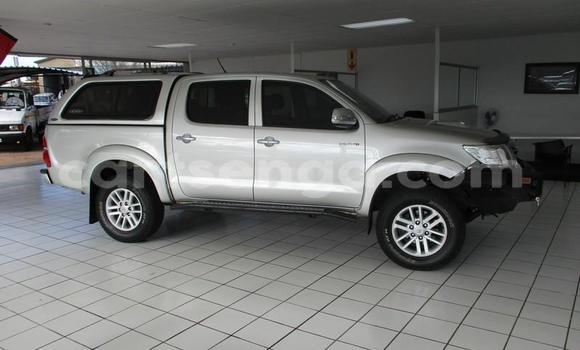 Nunua Ilio tumika Toyota Hilux White Gari ndani ya Mbabane nchini Manzini Nunua Ilio tumika Toyota Hilux White Gari ndani ya Mbabane nchini Manzini