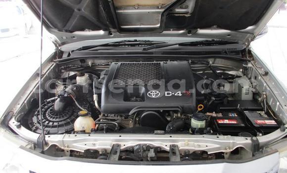 Nunua Ilio tumika Toyota Hilux White Gari ndani ya Mbabane nchini Manzini Nunua Ilio tumika Toyota Hilux White Gari ndani ya Mbabane nchini Manzini