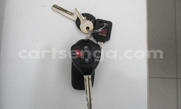 Nunua Ilio tumika Toyota Hilux White Gari ndani ya Mbabane nchini Manzini Nunua Ilio tumika Toyota Hilux White Gari ndani ya Mbabane nchini Manzini