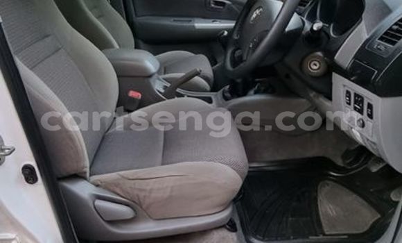 Acheter Occasion Voiture Toyota Hilux Blanc à Ezulwini, Hhohho Acheter Occasion Voiture Toyota Hilux Blanc à Ezulwini, Hhohho