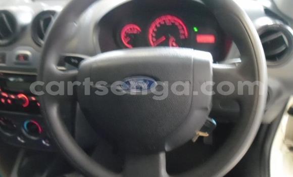 Acheter Occasion Voiture Ford Ikon Blanc à Manzini, Manzini Acheter Occasion Voiture Ford Ikon Blanc à Manzini, Manzini