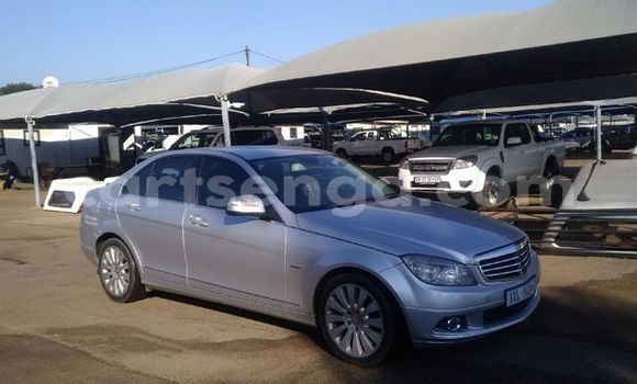 Acheter Occasion Voiture Mercedes-Benz C-Classe Gris à Ezulwini, Hhohho Acheter Occasion Voiture Mercedes-Benz C-Classe Gris à Ezulwini, Hhohho