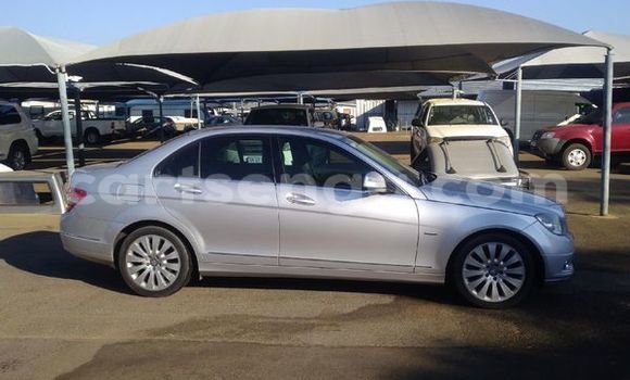 Buy Used Mercedes-Benz C-Classe Silver Car in Ezulwini in Hhohho Buy Used Mercedes-Benz C-Classe Silver Car in Ezulwini in Hhohho