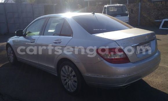 Buy Used Mercedes-Benz C-Classe Silver Car in Ezulwini in Hhohho Buy Used Mercedes-Benz C-Classe Silver Car in Ezulwini in Hhohho