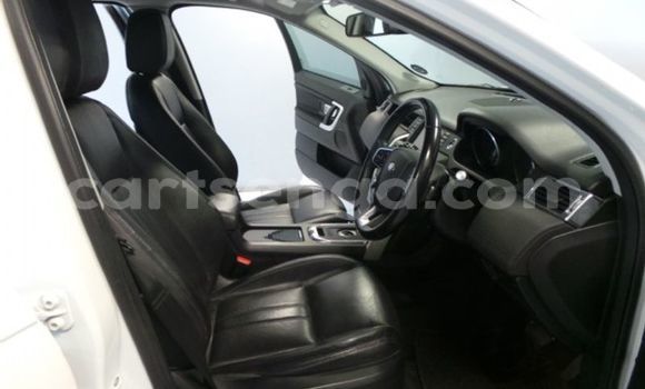 Buy Used Land Rover Discovery Sport White Car in Mbabane in Manzini Buy Used Land Rover Discovery Sport White Car in Mbabane in Manzini