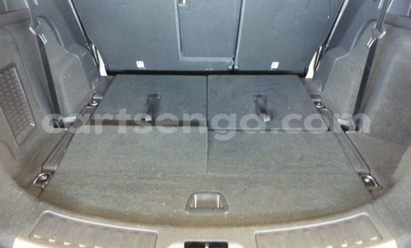 Buy Used Land Rover Discovery Sport White Car in Mbabane in Manzini Buy Used Land Rover Discovery Sport White Car in Mbabane in Manzini