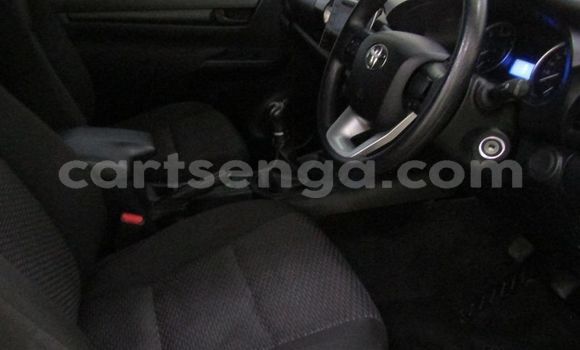 Buy Used Toyota Hilux White Car in Mbabane in Manzini Buy Used Toyota Hilux White Car in Mbabane in Manzini