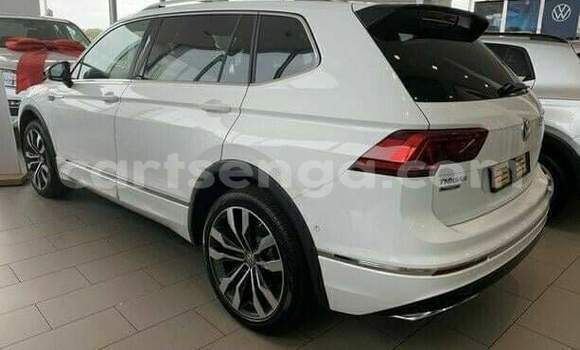 Buy Used Volkswagen Tiguan White Car in Mbabane in Manzini Buy Used Volkswagen Tiguan White Car in Mbabane in Manzini