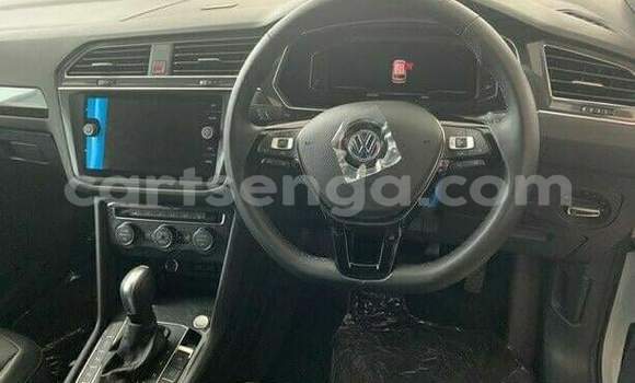Buy Used Volkswagen Tiguan White Car in Mbabane in Manzini Buy Used Volkswagen Tiguan White Car in Mbabane in Manzini