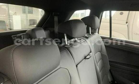 Buy Used Volkswagen Tiguan White Car in Mbabane in Manzini Buy Used Volkswagen Tiguan White Car in Mbabane in Manzini