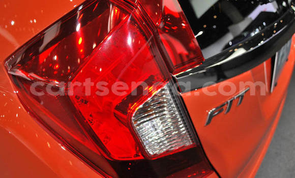 Buy Used Honda FIT White Car in Mbabane in Manzini Buy Used Honda FIT White Car in Mbabane in Manzini