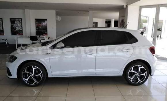 Buy Used Chevlolet Spin White Car in Mbabane in Manzini Buy Used Chevlolet Spin White Car in Mbabane in Manzini
