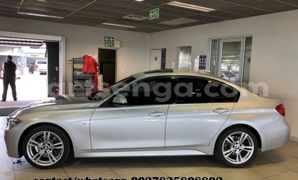 Acheter Occasion Voiture BMW 3–Series Gris à Mbabane, Manzini Acheter Occasion Voiture BMW 3–Series Gris à Mbabane, Manzini