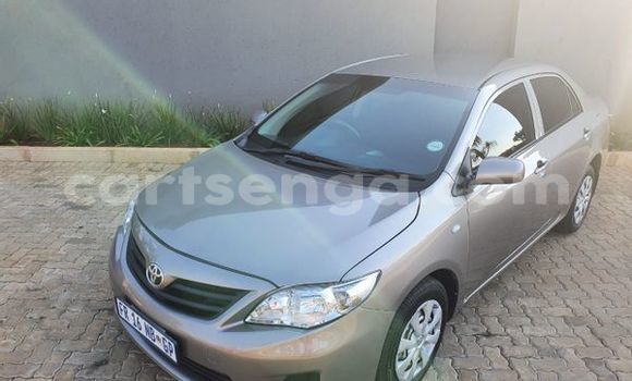 Nunua Ilio tumika Toyota Corolla Silver Gari ndani ya Bulembu nchini Hhohho Nunua Ilio tumika Toyota Corolla Silver Gari ndani ya Bulembu nchini Hhohho