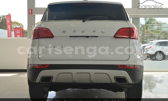 Buy Used Haval H6 White Car in Import - Dubai in Hhohho Buy Used Haval H6 White Car in Import - Dubai in Hhohho