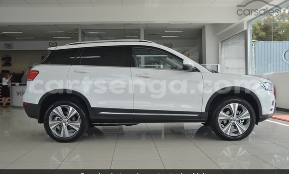 Buy Used Haval H6 White Car in Import - Dubai in Hhohho Buy Used Haval H6 White Car in Import - Dubai in Hhohho