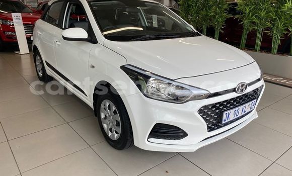 Buy Used Hyundai i20 White Car in Bulembu in Hhohho