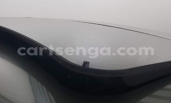 Buy Used Land Rover Discovery Sport Silver Car in Import - Dubai in Hhohho Buy Used Land Rover Discovery Sport Silver Car in Import - Dubai in Hhohho