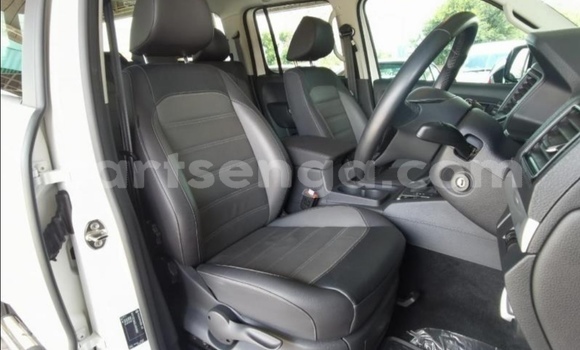 Nunua Ilio tumika Volkswagen Amarok White Gari ndani ya Bulembu nchini Hhohho Nunua Ilio tumika Volkswagen Amarok White Gari ndani ya Bulembu nchini Hhohho