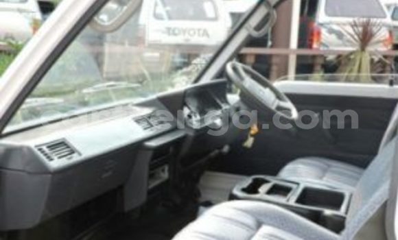 Buy Used Toyota Hiace White Car in Mbabane in Manzini Buy Used Toyota Hiace White Car in Mbabane in Manzini