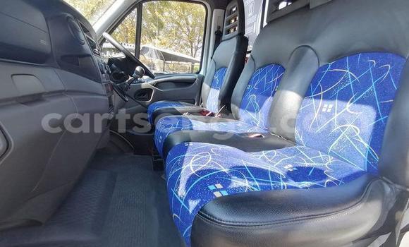 Buy Used Toyota Hiace White Car in Ezulwini in Hhohho Buy Used Toyota Hiace White Car in Ezulwini in Hhohho