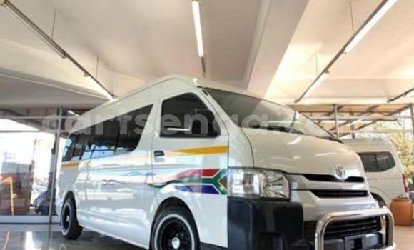 Acheter Occasion Voiture Toyota Hiace Blanc à Ezulwini, Hhohho Acheter Occasion Voiture Toyota Hiace Blanc à Ezulwini, Hhohho