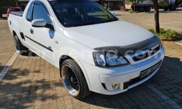 Buy Used Opel Corsa White Car in Ezulwini in Hhohho Buy Used Opel Corsa White Car in Ezulwini in Hhohho