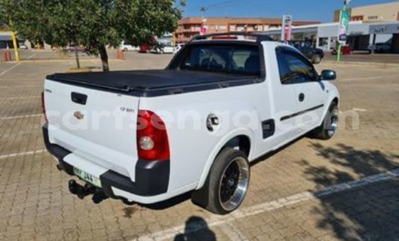 Buy Used Opel Corsa White Car in Ezulwini in Hhohho Buy Used Opel Corsa White Car in Ezulwini in Hhohho